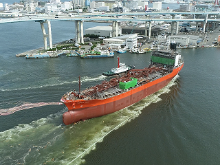 無事に進水した船